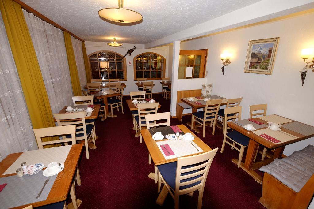Hotel Tannenhof Цермат Екстериор снимка